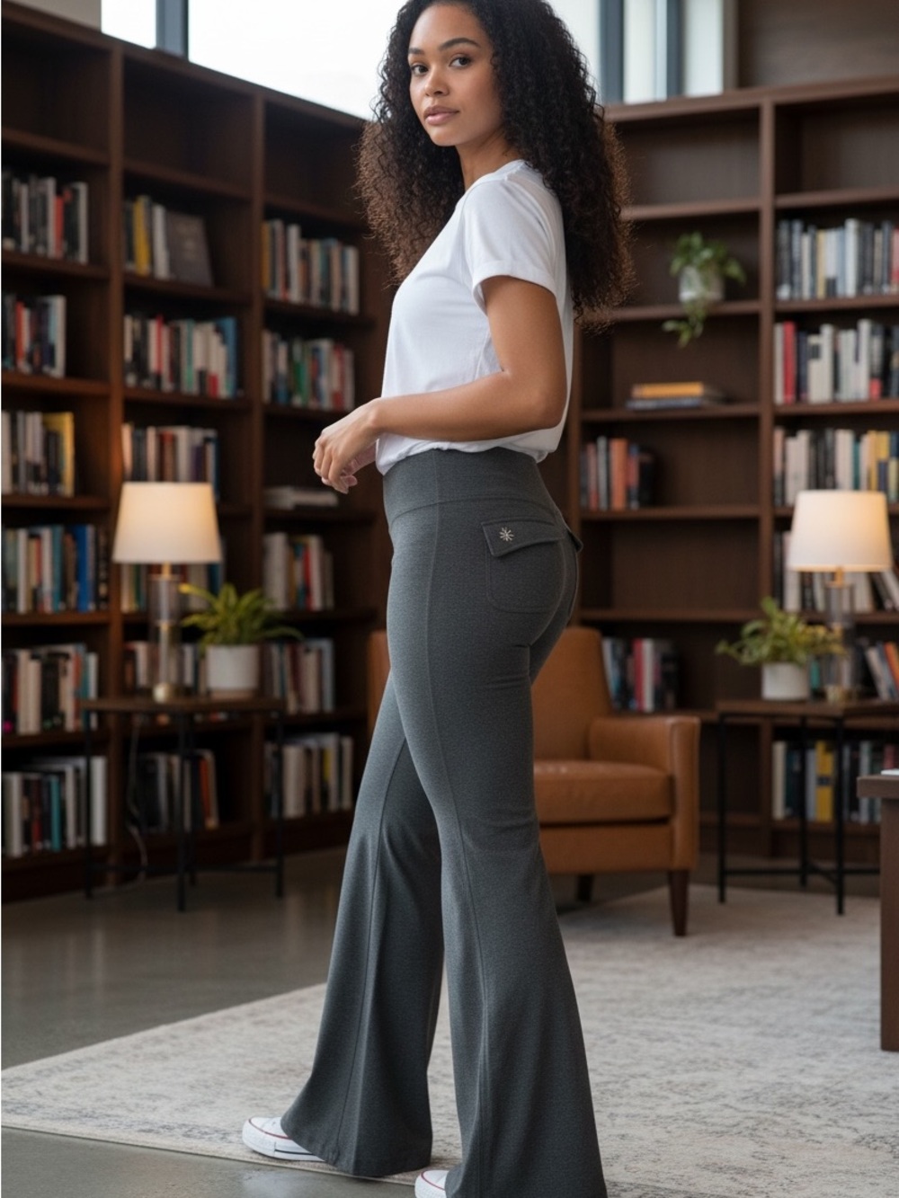 Athleta Fusion Flap Pocket Yoga Flare Pants Gray M Mid Rise 31" Inseam